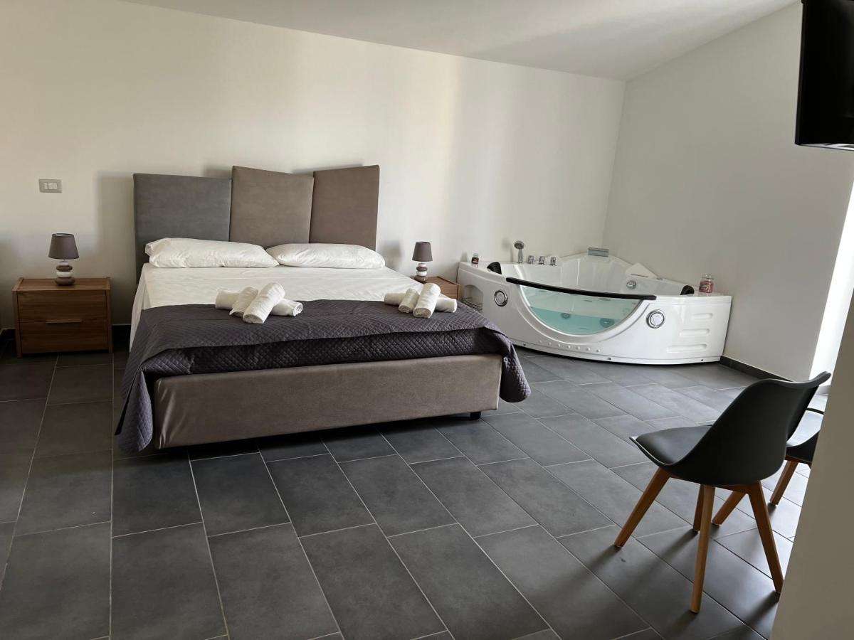Habitat Luxury Suites Bellona Екстер'єр фото
