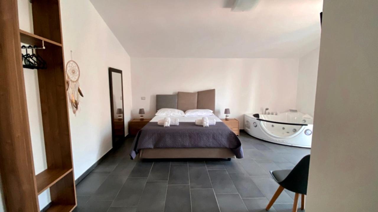 Habitat Luxury Suites Bellona Екстер'єр фото